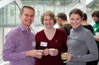 Knott Jeff (links) und Hoffmann Christine (Mitte), BirdLife Herbsttagung in Linz, 10.2013, Foto H-M Berg