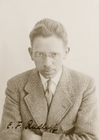 Rudloff, Carl Friedrich (1899–1962) – KWI
für Züchtungsforschung, Müncheberg. (aus Šimůnek, Ruckenbauer & Hoßfeld (2014): Folia Mendeliana 50/2)