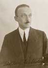 Wettstein, Ritter von Westersheim, Wolfgang
(1898–1984) – assistant of E. Baur, KWI für
Züchtungsforschung, Müncheberg; later at
the Forstliche Bundes-Versuchs anstalt Maria -
brunn, Austria. (aus Šimůnek, Ruckenbauer & Hoßfeld (2014): Folia Mendeliana 50/2)
