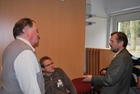 Reinhard Osterkorn, Konrad Langer und Dr. Josef Eisner, Ornithologisches Jahrestreffen im Biologiezentrum, 5.3.2011; Bild: Archiv Biologiezentrum