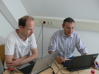 DI Michael Malicky und Dr. Eckhard Groll im Biologiezentrum Mai 2012; Foto: Fritz Gusenleitner